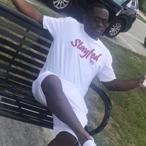 Meet your Posher, Dennis